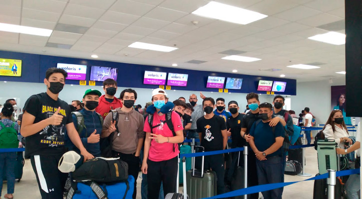 Salieron basquetbolistas de BCS rumbo al Macro-Regional a Zacatecas