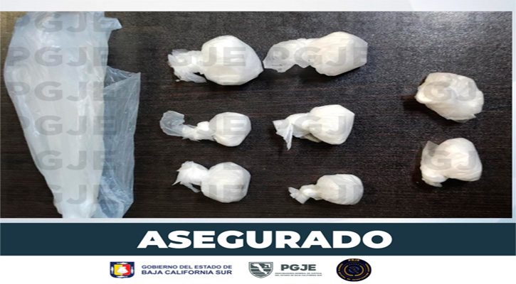 Detienen a mujer en posesión de 624 dosis de cristal en La Paz