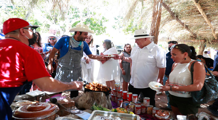 Busca el gobierno de BCS consolidar comunidades turísticas a través de la gastronomía