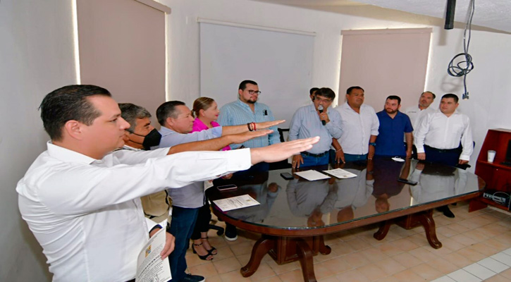Realizan enroques de personal y entrega de nombramientos en CSL