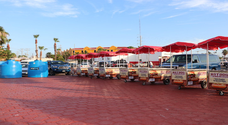 Entregan 7 carros de hot dog y 2 cisternas en beneficio de la población de CSL
