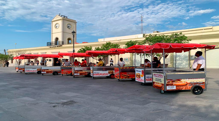 Suman más de 25 carros de hot dogs los que ha entregado el gobierno de Los Cabos Suman más de 25 carros de hot dogs los que ha entregado el gobierno de Los Cabos