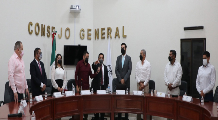 Tomó protesta Alejandro Palacios como Consejero Presidente del IEE