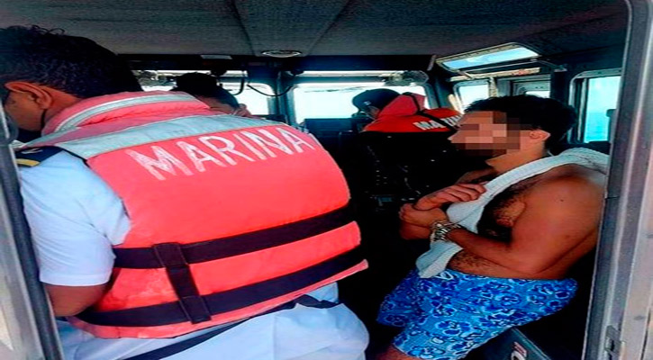 Realizó Marina evacuación médica de una persona en las inmediaciones de la Isla Espíritu Santo