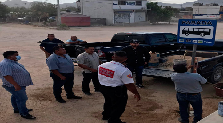Inició la instalación de paradas oficiales para el transporte público en Los Cabos