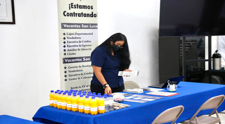 Se ofrecieron más de 300 vacantes en la I Feria del Empleo de la Canaco en CSL