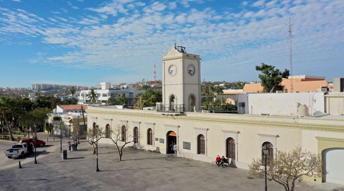 Avanza Ayuntamiento de Los Cabos en regularización de adeudos con Issste y Fovisste