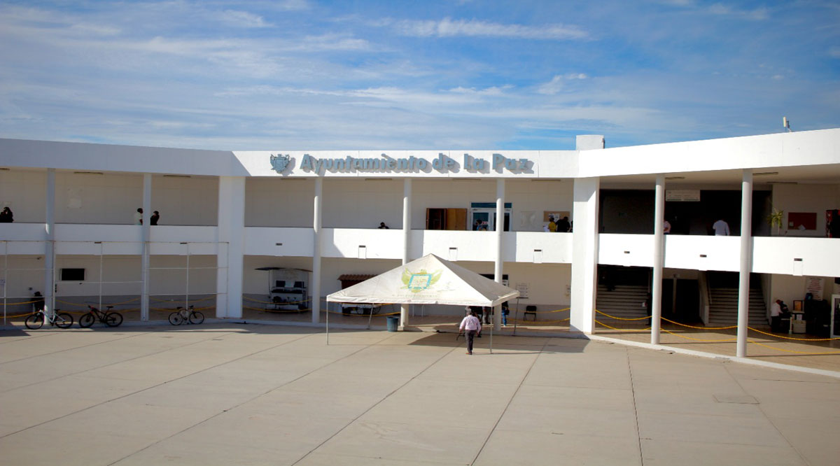 Regresa a trabajar la burocracia en La Paz y Los Cabos Regresa a trabajar la burocracia en La Paz y Los Cabos