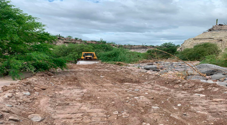 Se mantiene la reparación de caminos afectados por las recientes lluvias en Mulegé