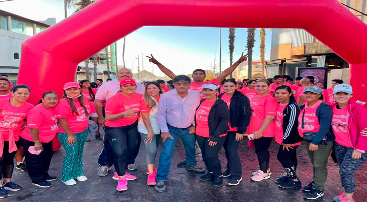 Participaron más de 300 personas en la Carrera Rosa 3 Km en CSL