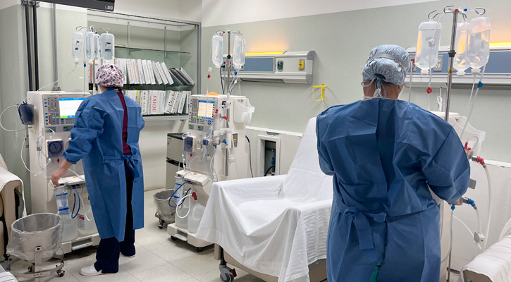 Otorga el Hospital General del Issste en La Paz 33 sesiones diarias de hemodiálisis