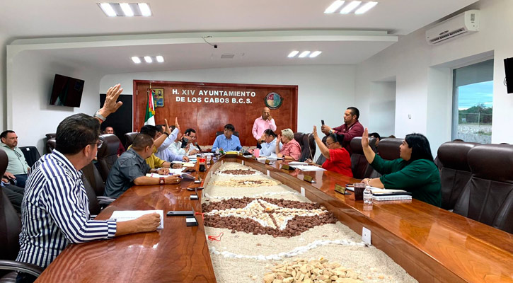 Será el 11 de noviembre el I Informe de Gobierno de Leggs Castro