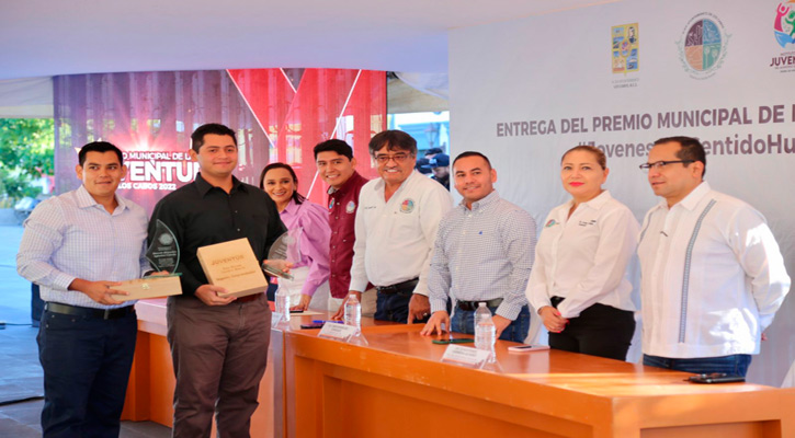 Reconocen a jóvenes destacados de Los Cabos con el Premio de la Juventud 2022
