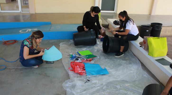 Opera UABCS programa de separación de residuos PET en su Campus La Paz