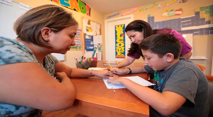 Capacitan a docentes de BCS para mejorar atención a los alumnos autistas Capacitan a docentes de BCS para mejorar atención a los alumnos autistas