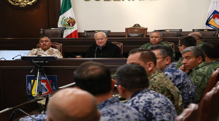 Se reunió el Gobernador con estudiantes del Colegio de la Defensa Nacional