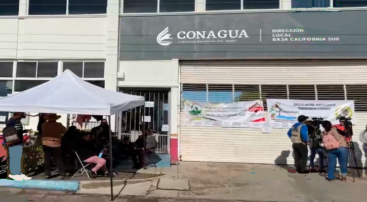 Toman oficinas de Conagua por nula respuesta a denuncias de acoso sexual