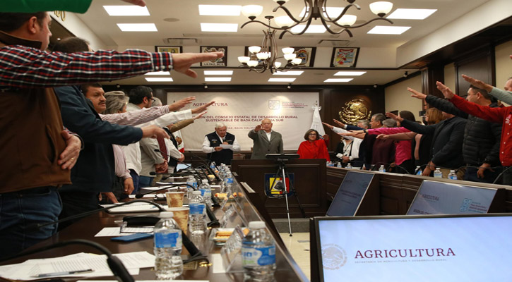 Debe ser un compromiso conjunto hacer más productivo al campo y a la pesca: Gobernador