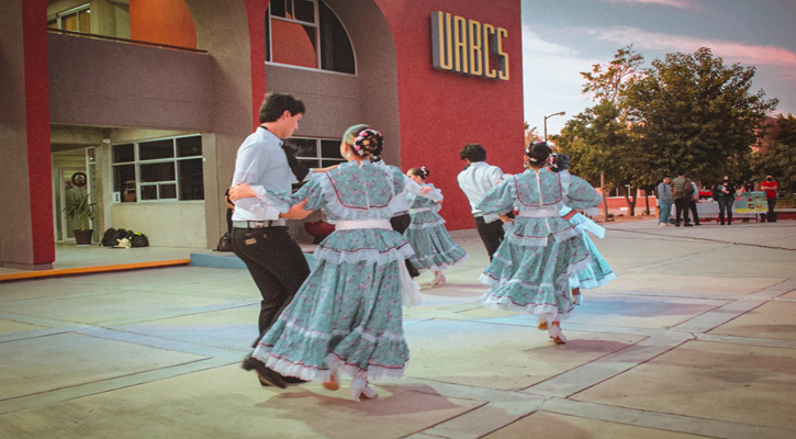 Realizará la UABCS taller de Danzaterapia del 14 al 17 de marzo Realizará la UABCS taller de Danzaterapia del 14 al 17 de marzo