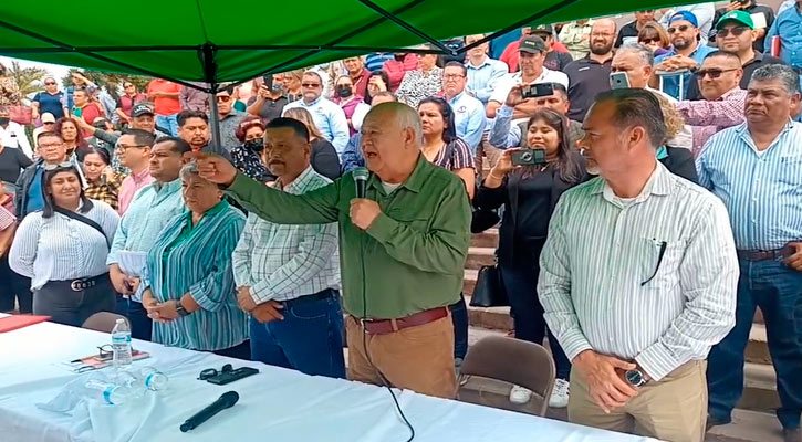 Logran burócratas 10% de aumento salarial y a 19 bonos; concluye el paro