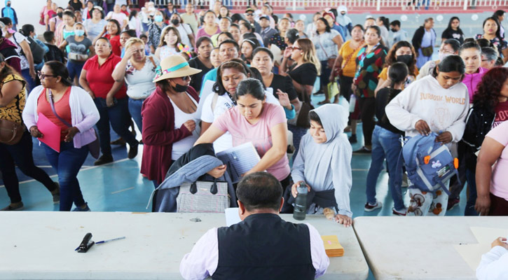 Recibieron su beca económica 1,569 estudiantes de CSL