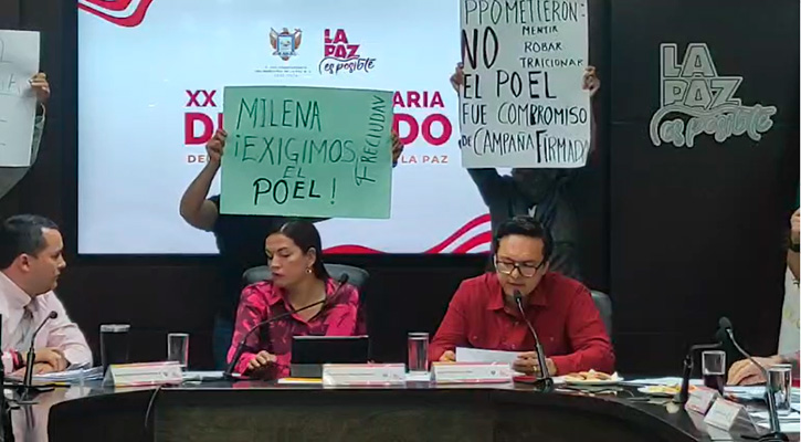 ‘Batea’ Alcaldesa de La Paz a ambientalistas, y estos interrumpen sesión del Cabildo