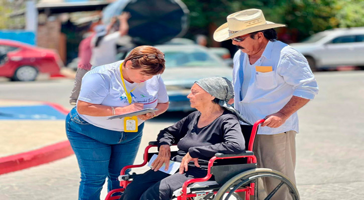 Refuerzan diversos programas para personas con discapacidad en Los Cabos