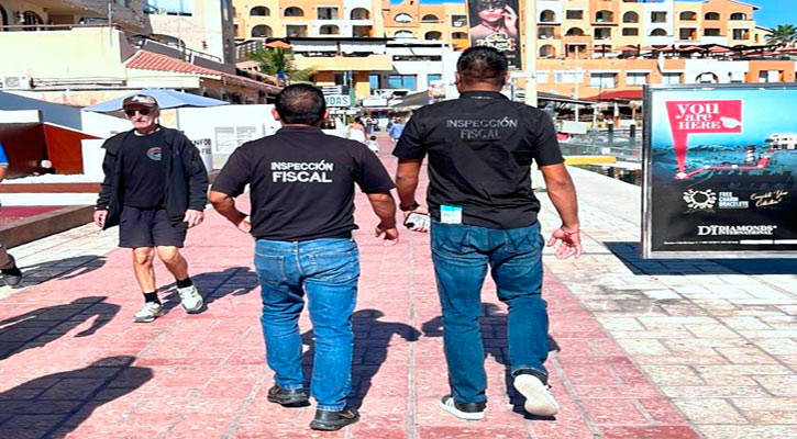 Verifican en CSL permisos y refrendos en negocios