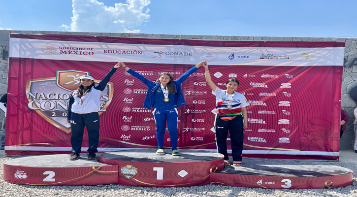Obtienen Liliana Armenta y Sofía Romero medallas de bronce en remo en los Nacionales Conade