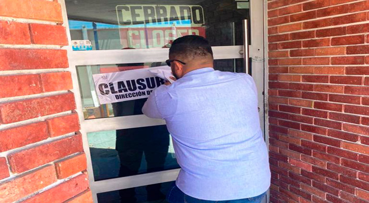 Clausuran El Uniforme por incumplir con requisitos de funcionamiento