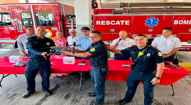 Recibe el Cuerpo de Bomberos de CSL un dron de alta tecnología para atender situaciones de emergencia