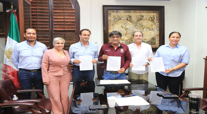 Firma Alcalde de Los Cabos carta de intención para el proyecto de interconexión vial en SJC