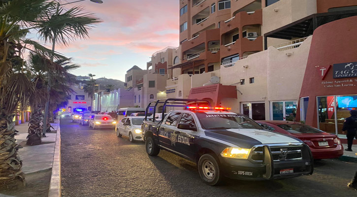 Realizan en Los Cabos operativos contra el transporte sin concesión