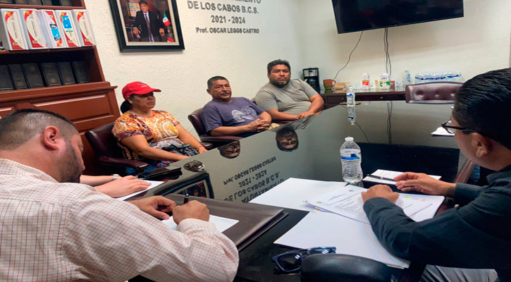 Aclara las dudas de pepenadores y recolectores de basura el gobierno de Los Cabos