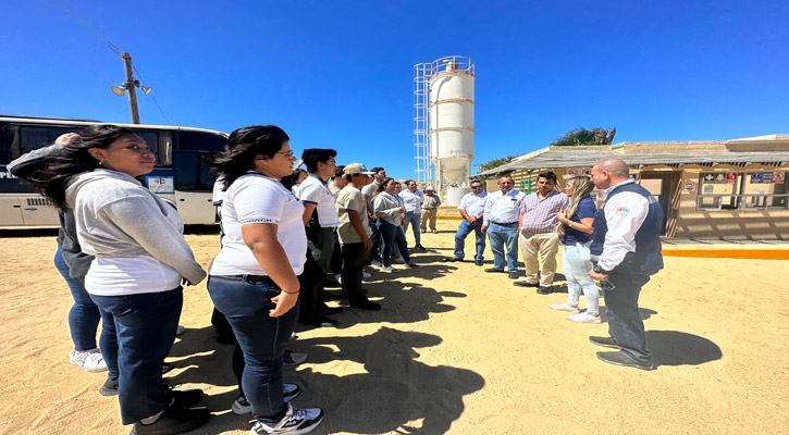 Realizaron alumnos del Cobach 04 visita guiada a la planta desaladora de CSL