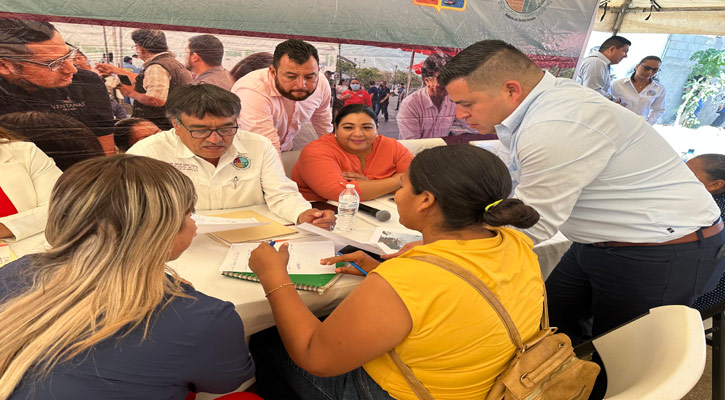 Convenios de pago de servicios, una de las principales peticiones de ciudadanos en Audiencias Públicas al Oomsapas de Los Cabos  