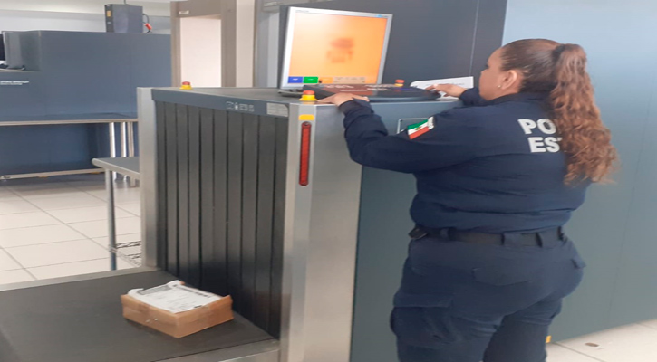 Prófugo de la justicia y sustancias ilegales fueron asegurados en el Puerto Pichilingue
