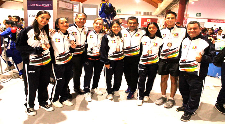 Consiguió el equipo de karate de BCS 1 de oro, 2 de plata y 7 de bronce en los Nacionales Conade