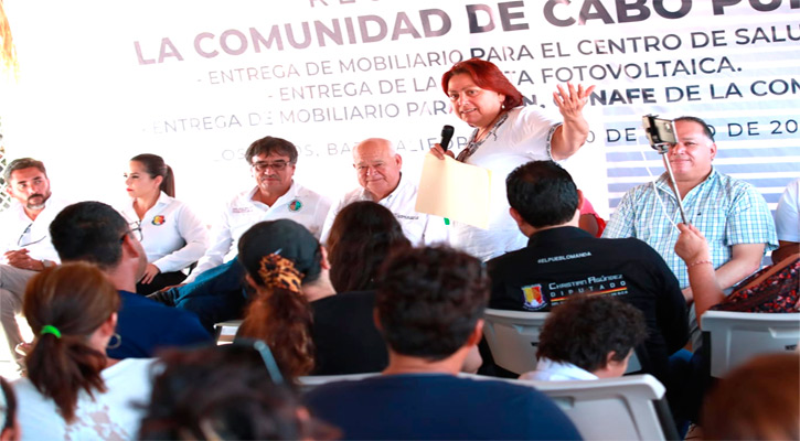 Entregó el Gobernador mobiliario al Centro de Salud, planta fotovoltaica y equipo escolar en Cabo Pulmo Entregó el Gobernador mobiliario al Centro de Salud, planta fotovoltaica y equipo escolar en Cabo Pulmo