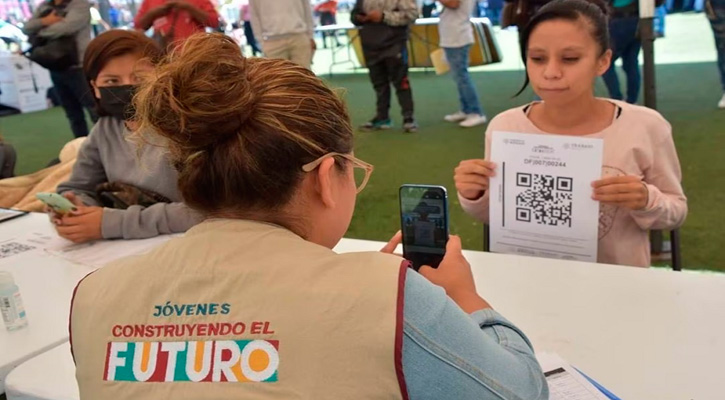Dan de baja a empresas que no cumplieron con Jóvenes Construyendo el Futuro