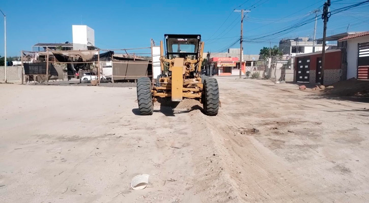 Refuerzan limpieza de calles en diversas colonias de Los Cabos