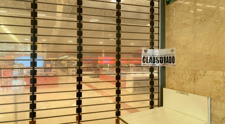 Clausuran negocios en La Paz que incumplen con medidas de seguridad