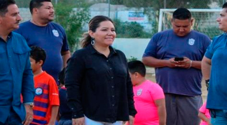 Atiende la diputada Marbella González planteamientos de colonos de San José Viejo en SJC