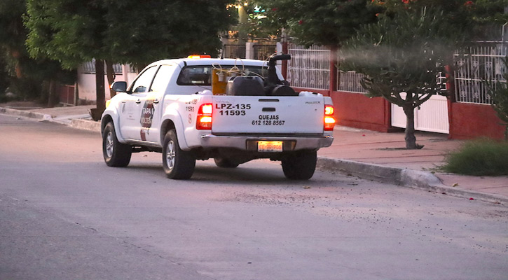 Inicia segundo ciclo de fumigación contra el mosco transmisor del dengue en La Paz