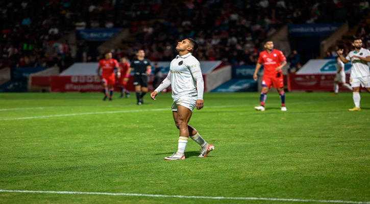 Golea Tepatitlán al Club Atlético La Paz 4-0