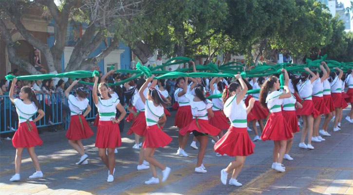 Más de 3,500 participantes tendrá el desfile de la Revolución en La Paz