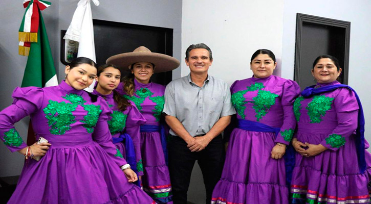 Salió escaramuza Guadalupana al Campeonato Nacional Charro Salió escaramuza Guadalupana al Campeonato Nacional Charro