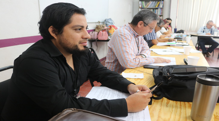 Más de 3 mil docentes de nivel básico participan en jorna de cursos formativos en BCS