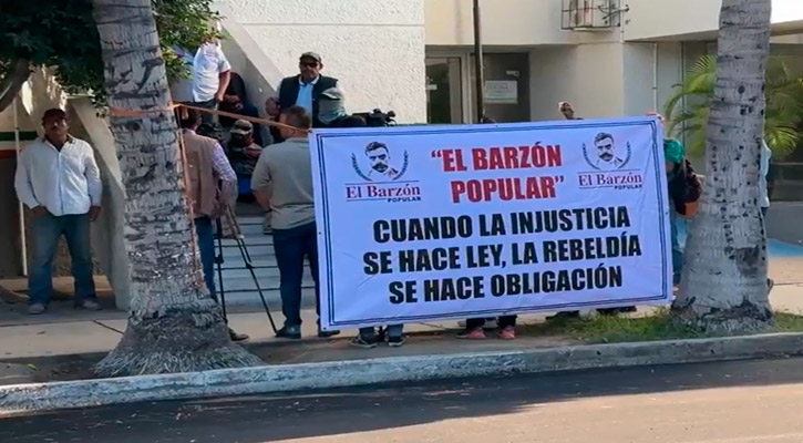 Trabajadores de El Piojillo quieren que les paguen todo y no en partes