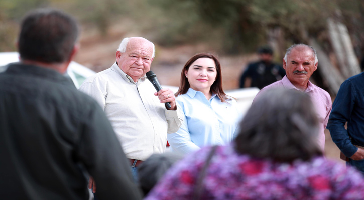 Entregó el Gobernador apoyos a grupos vulnerables en San Nicolás en Loreto